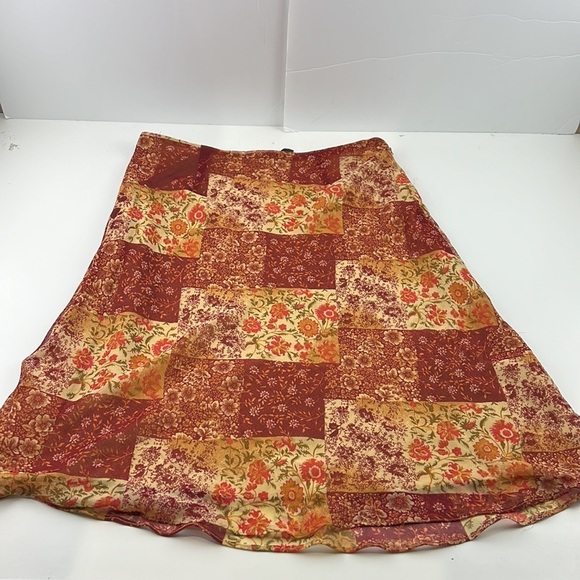 Nöh wear lightweight lined patchwork skirt - Picture 2 of 9